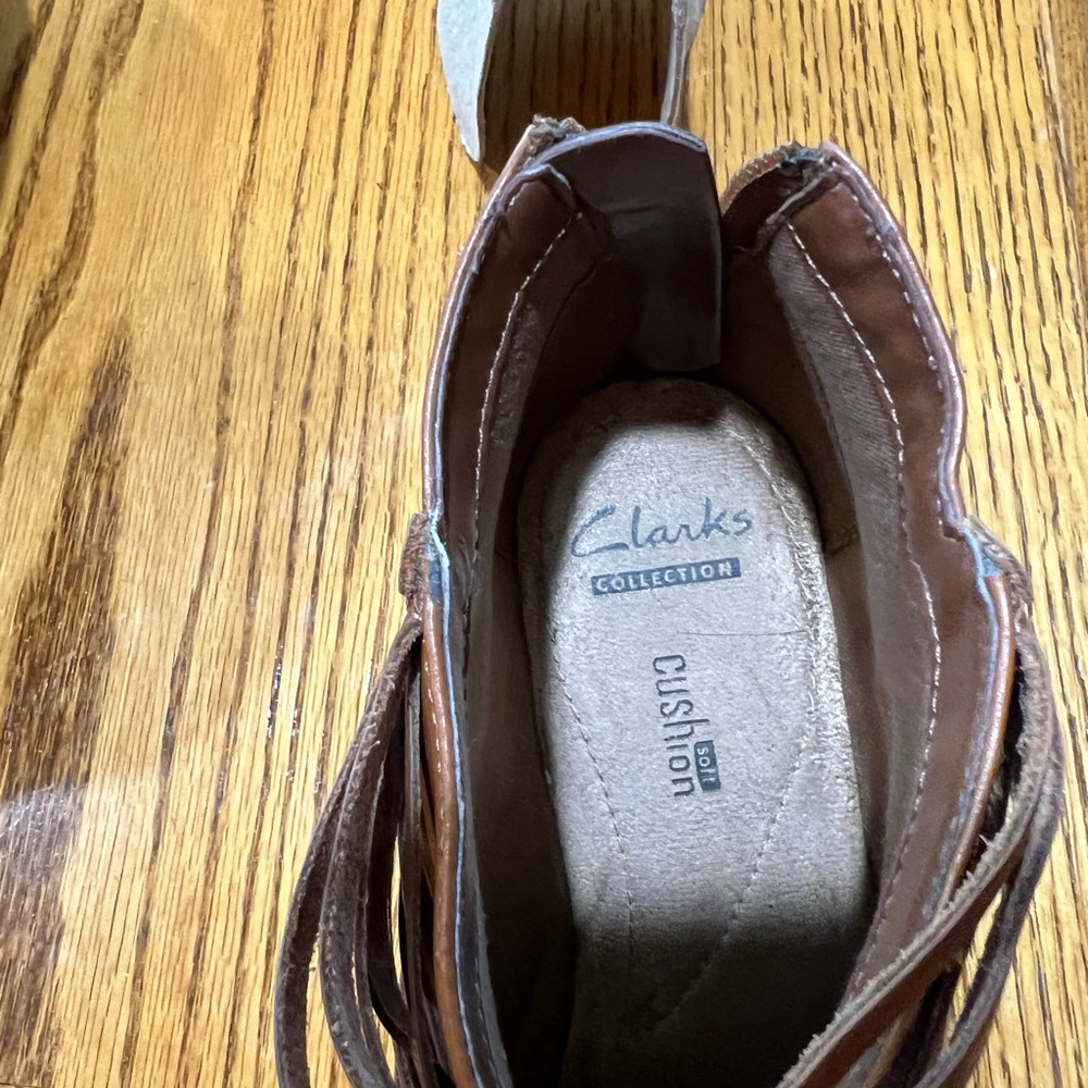 Clarks Spye Celeste Tan Ankle Boot Sz 8 - Picture 5 of 6
